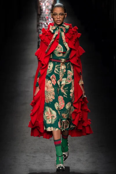 Look 46